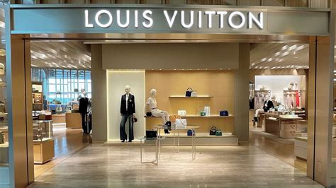 buying louis vuitton at heathrow|louis vuitton t5 uk.